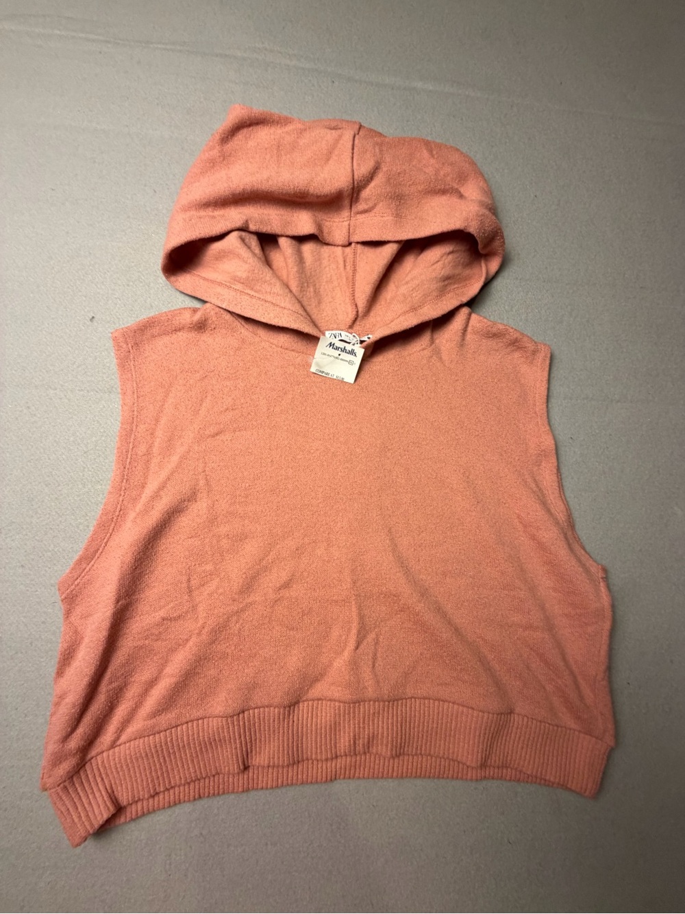 Zara Cropped Sleeveless Hoodie in Dusty Coral L